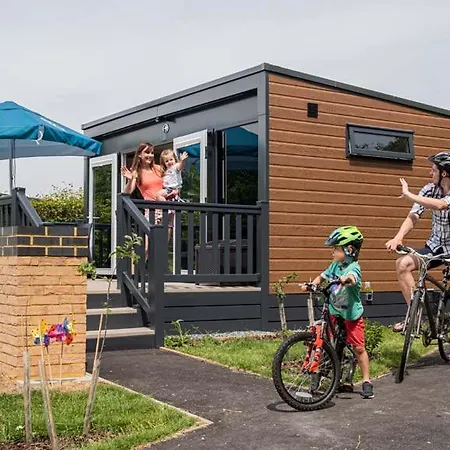 Village Experience Freedom Glamping Yorkshire Coast Кейтон